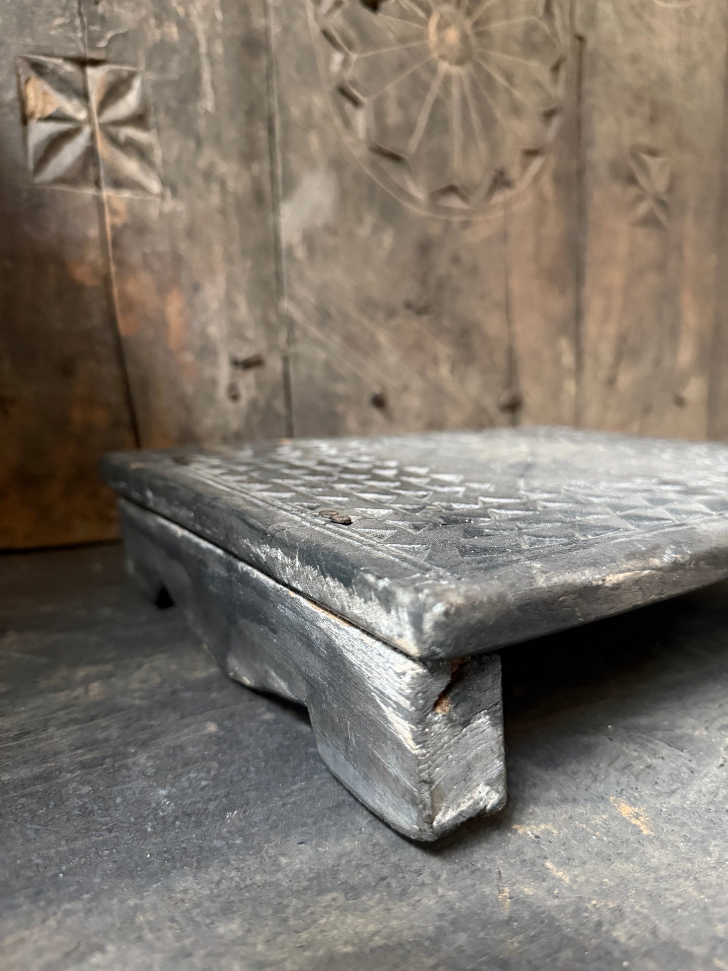 Old wooden bayonet plank