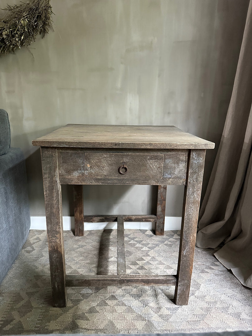 Bijzettafel met lade