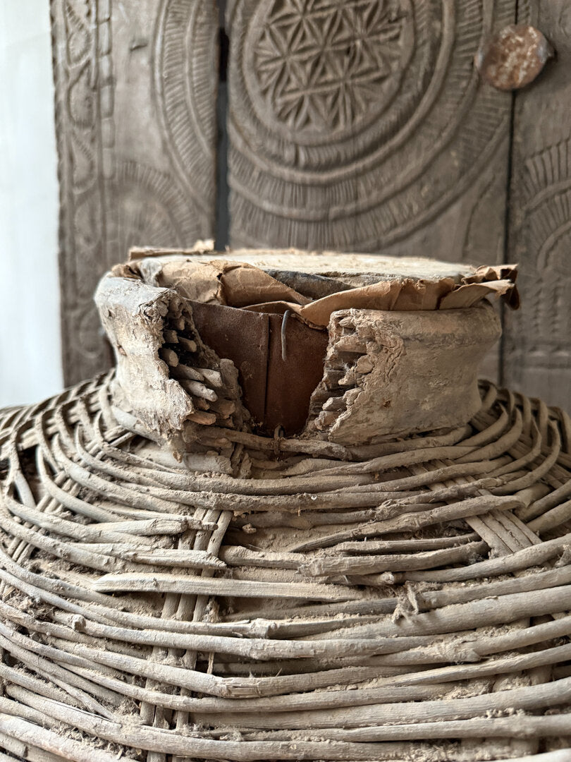 Antieke leemmand xl met deksel - My Sober Home