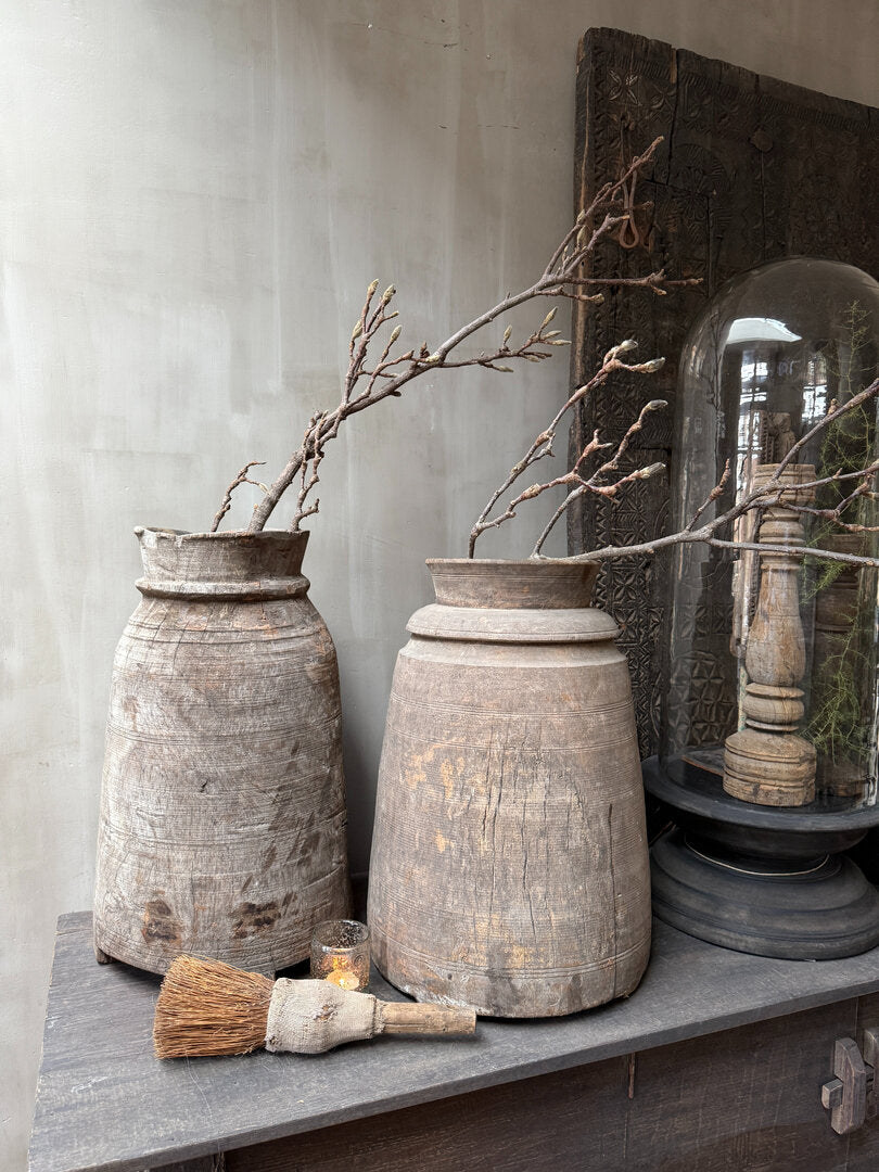 Grote Nepalese kruik Naga pot (rechter op de foto) - My Sober Home