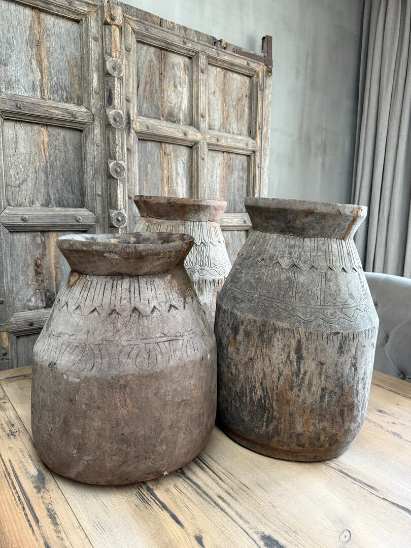 Nepalese kruik XL houtsnijwerk