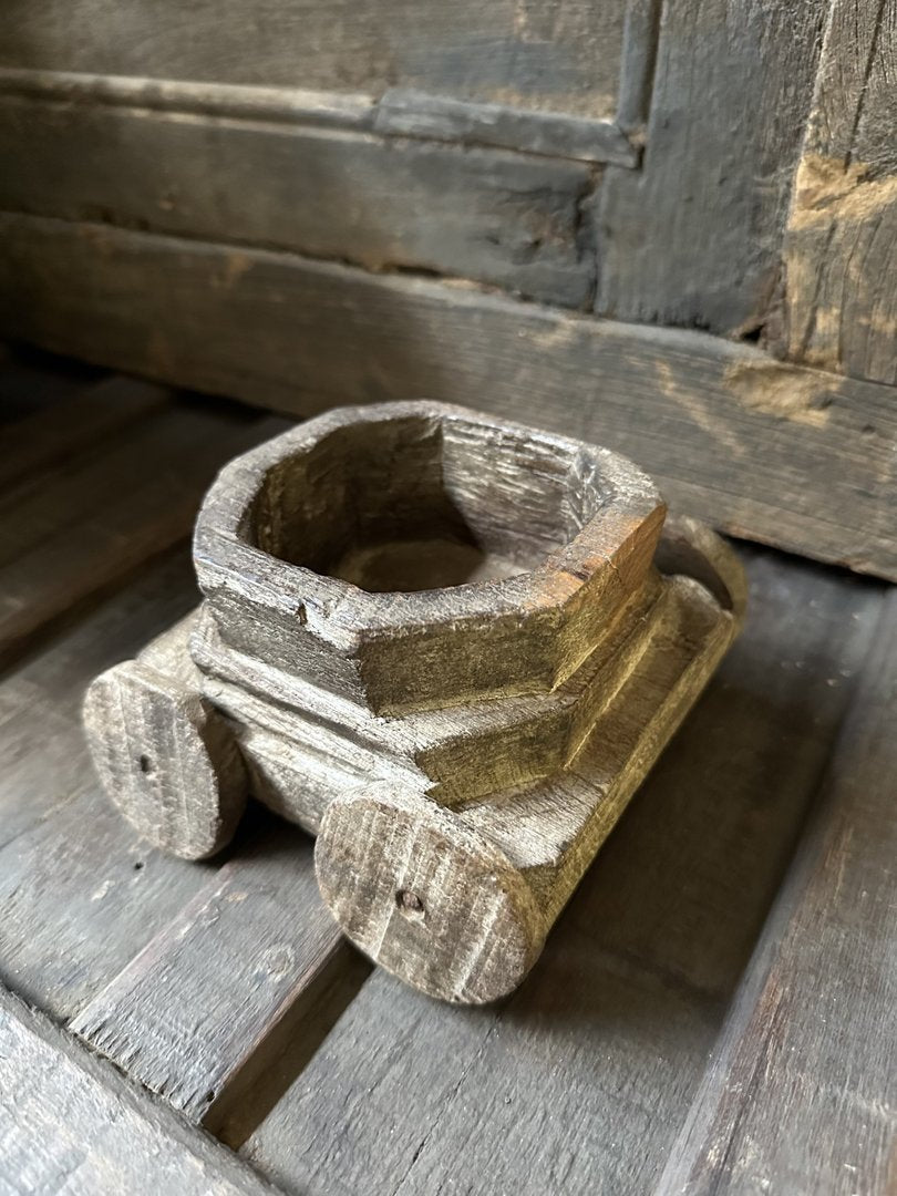 Uniek oud houten speelgoed / bakje - My Sober Home