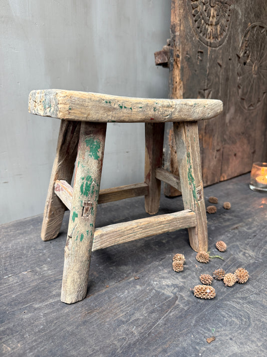 Antiek vensterbank / baby krukje - My Sober Home