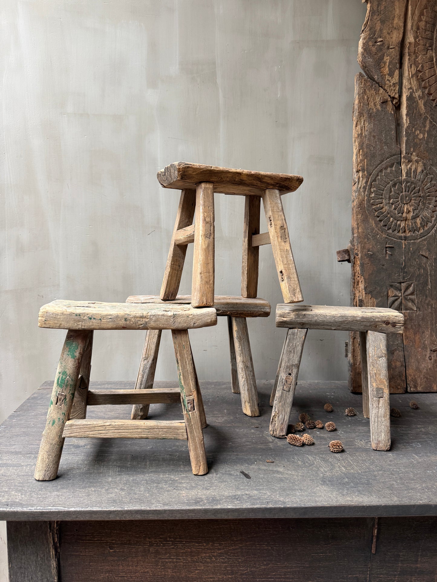 Antiek vensterbank / baby krukje