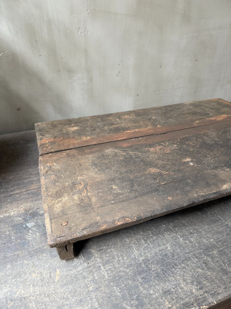 Oude houten Bajot tafel / plank - My Sober Home