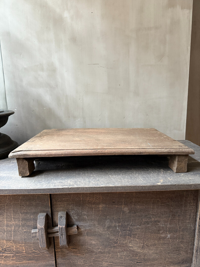 Oude houten bajot tafel / plank