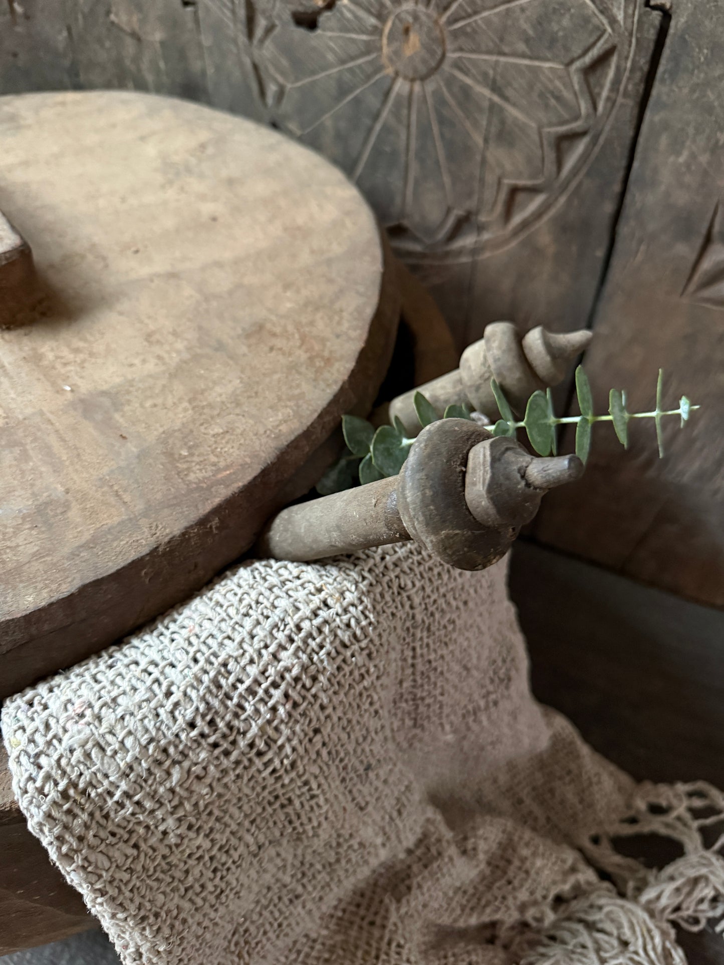 Interior decoration set box with lid