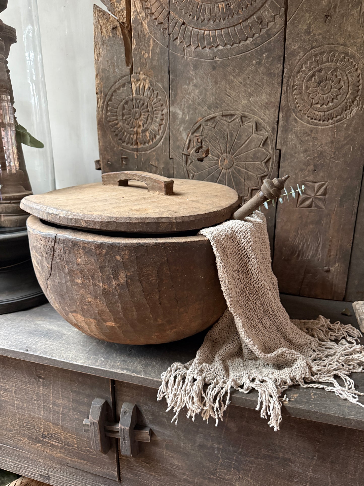 Interior decoration set box with lid