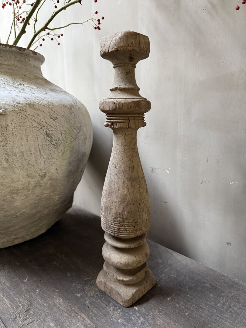 Houten kandelaar/baluster - My Sober Home