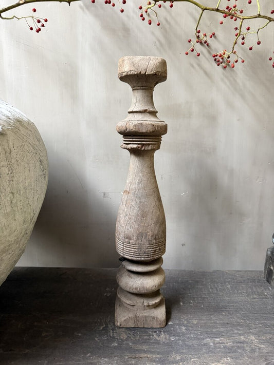 Houten kandelaar/baluster