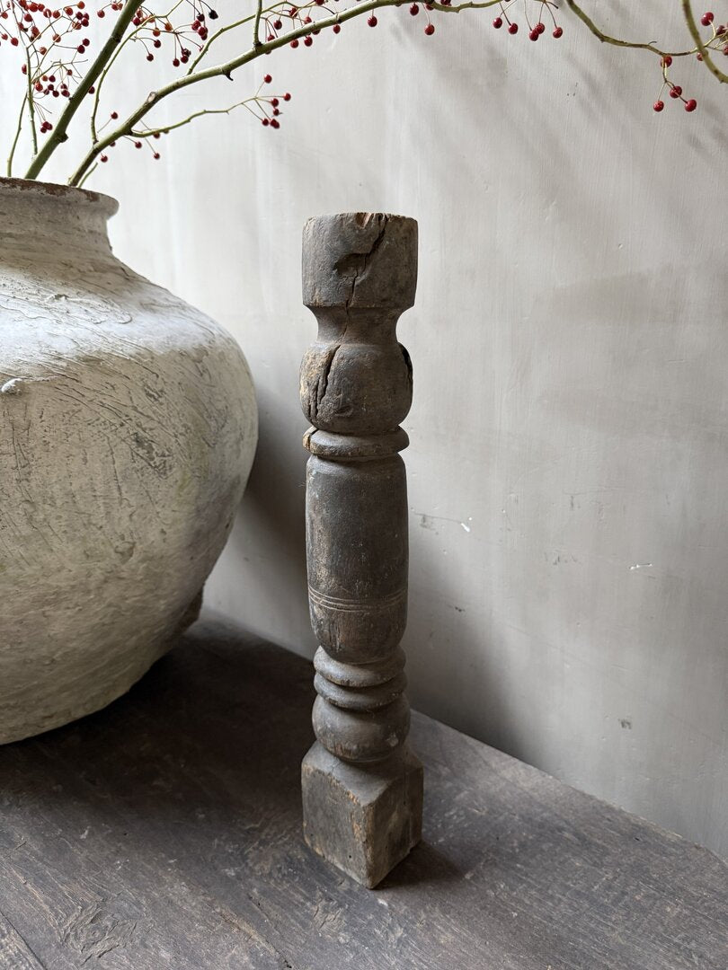 Houten kandelaar/baluster - My Sober Home