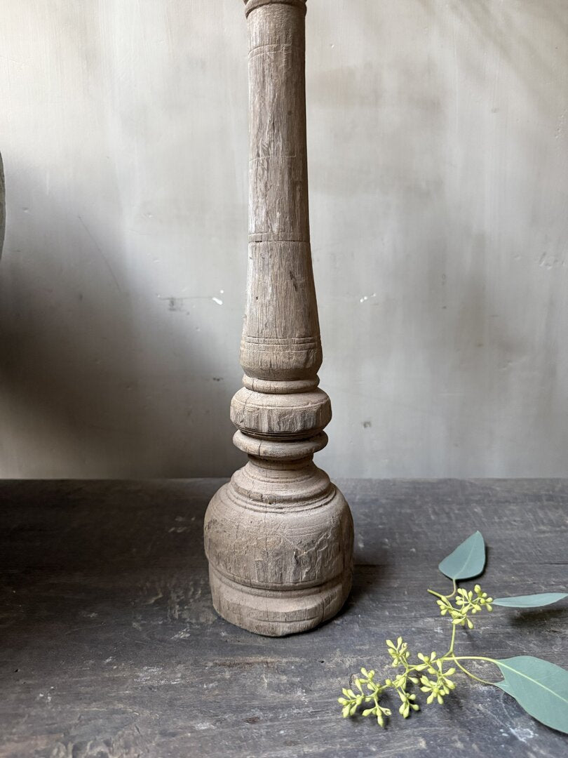 Houten kandelaar/baluster - My Sober Home