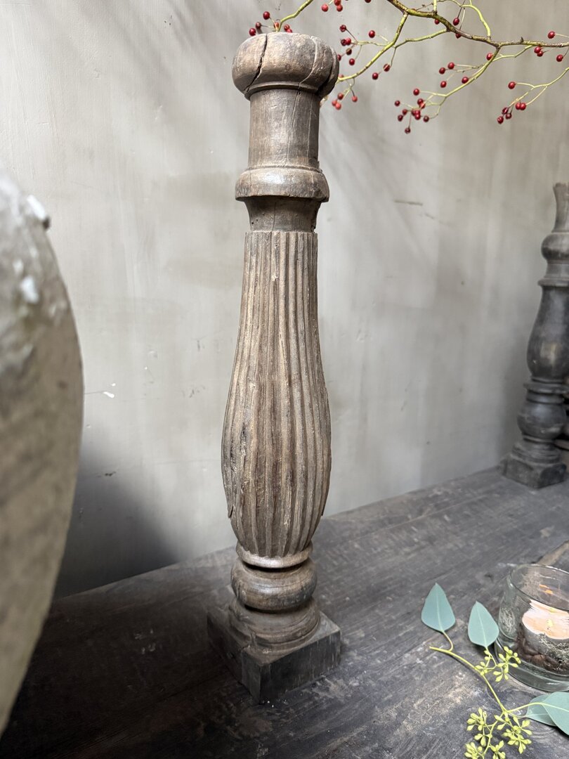 Houten kandelaar/baluster