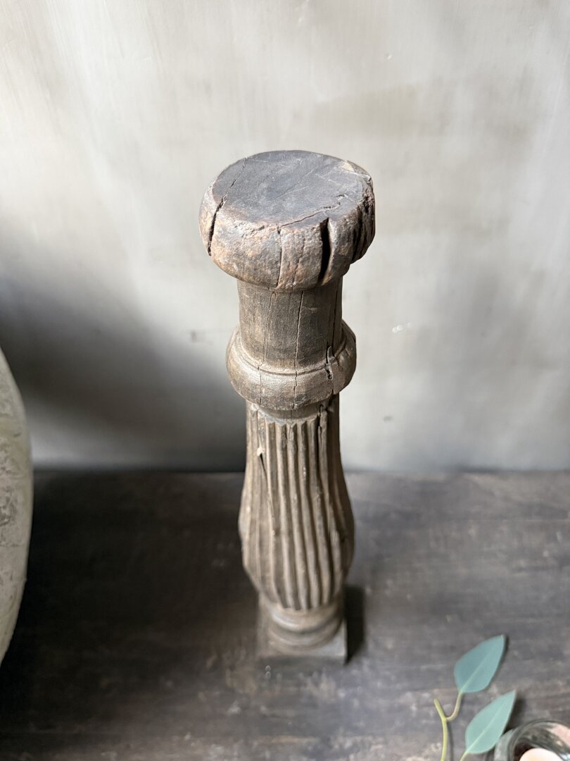 Houten kandelaar/baluster