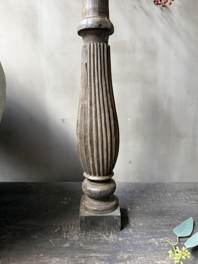 Houten kandelaar/baluster