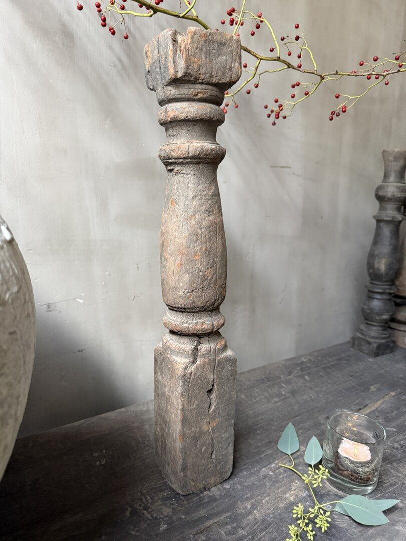 Houten kandelaar/baluster - My Sober Home