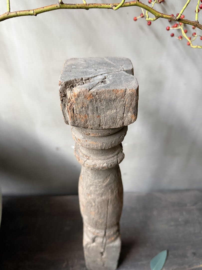 Houten kandelaar/baluster - My Sober Home