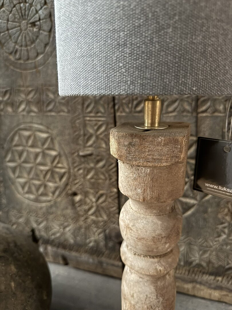Baluster lamp