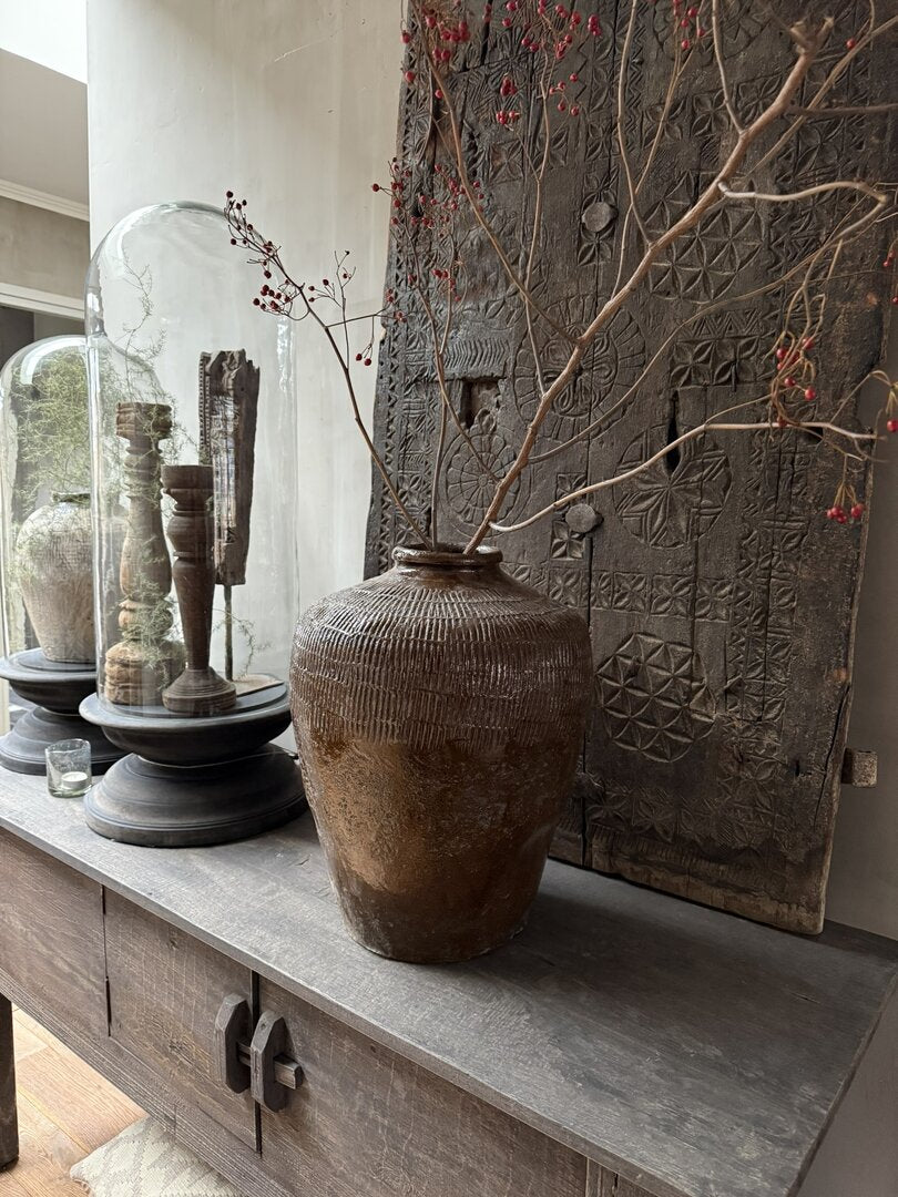 Antieke originele Aziatische kruik/pot