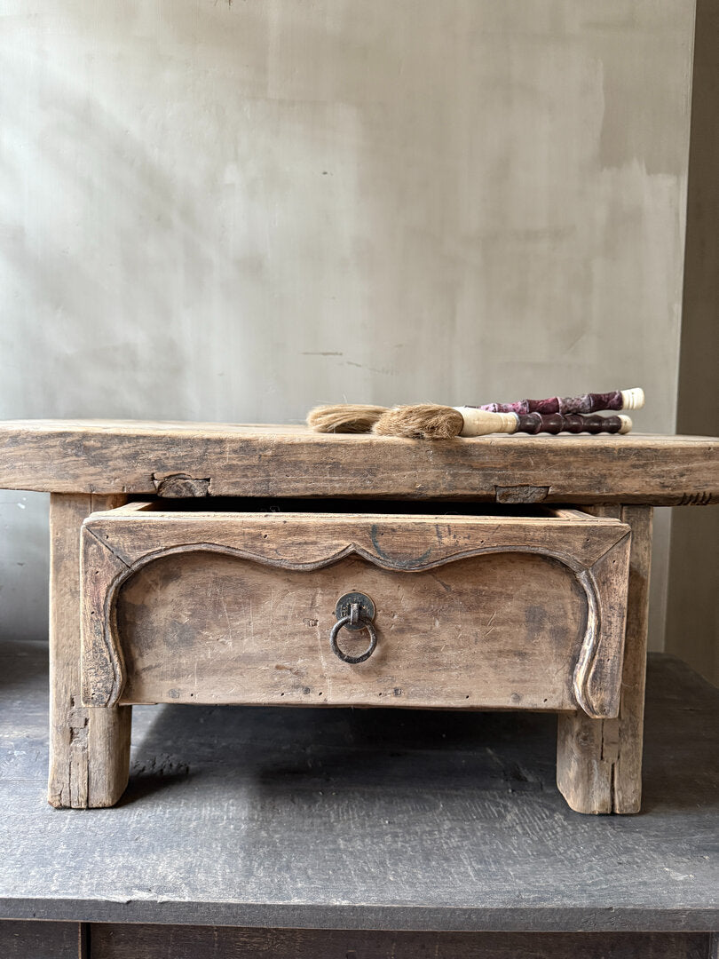 Oud Chinees tafeltje