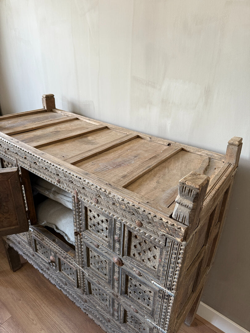 Antieke Damchiya kast - My Sober Home