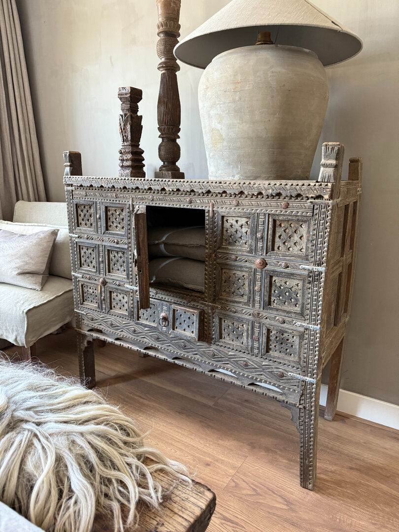 Antieke Damchiya kast - My Sober Home