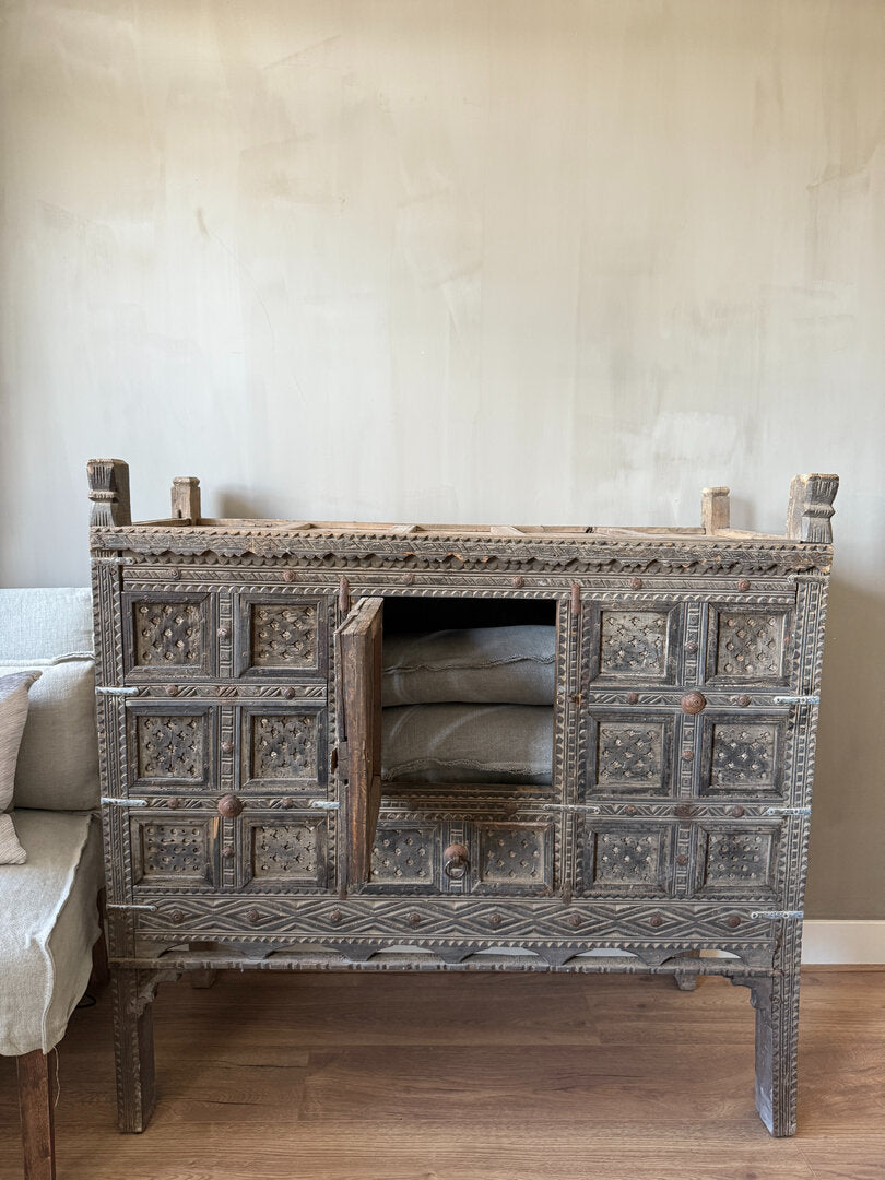 Antieke Damchiya kast - My Sober Home