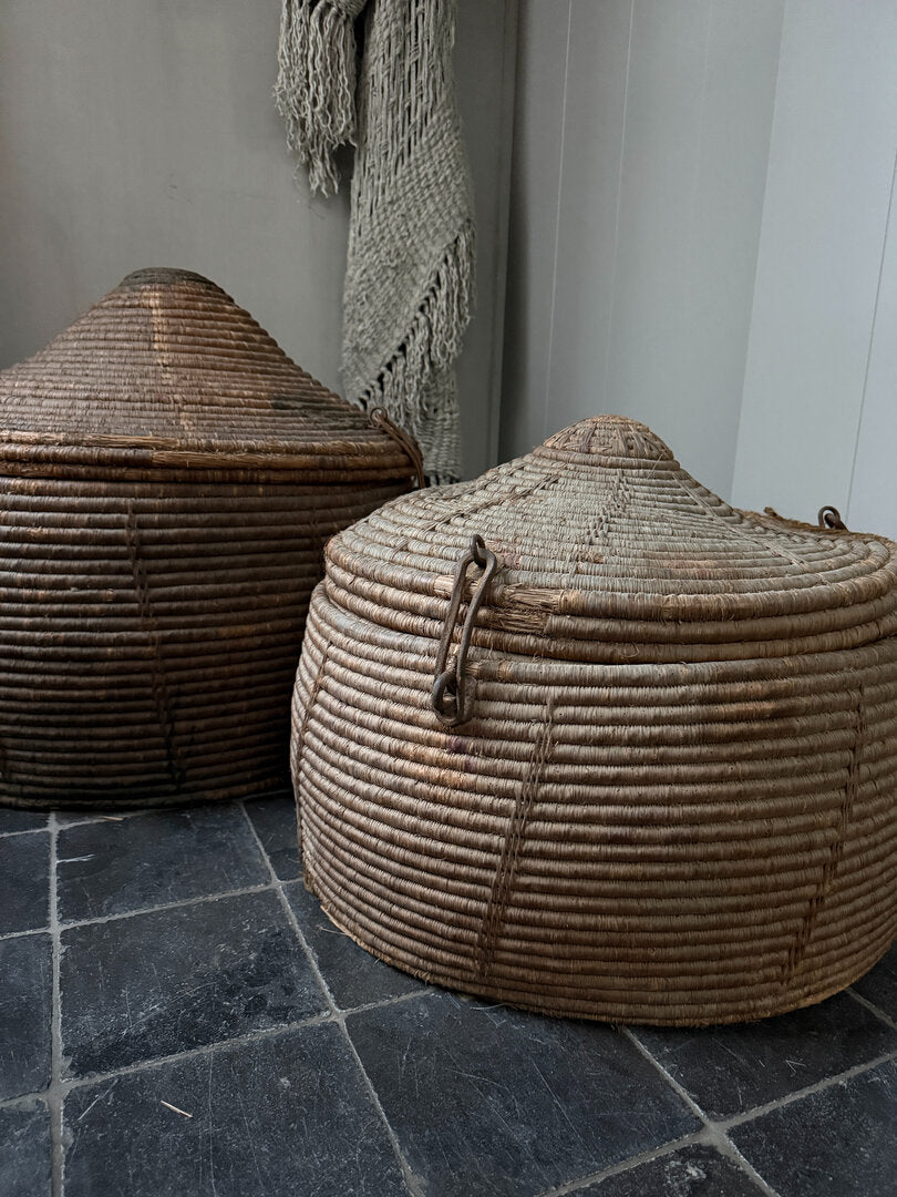 Oude originele mand / dessert basket