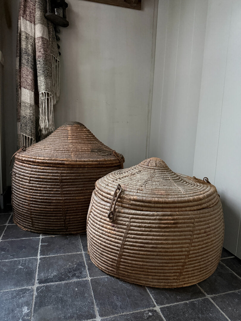 Oude originele mand / dessert basket