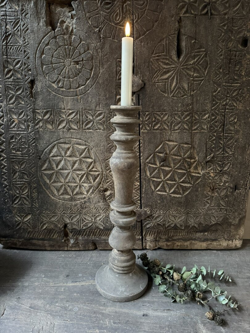 Kandelaar oud hout 42