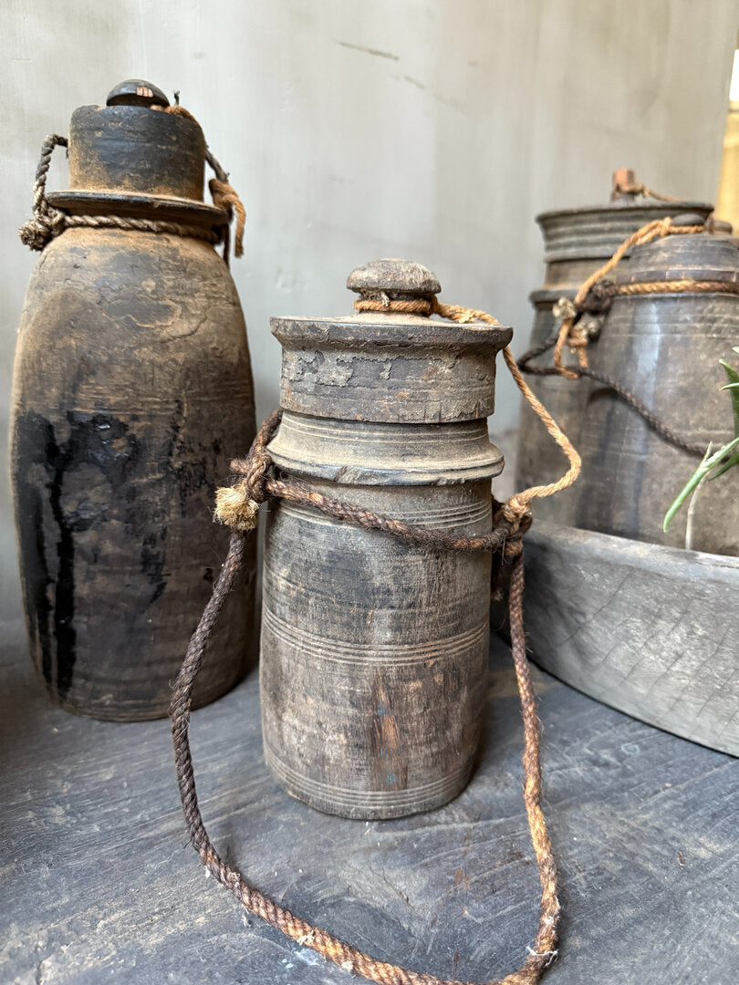 Houten kruikje met deksel