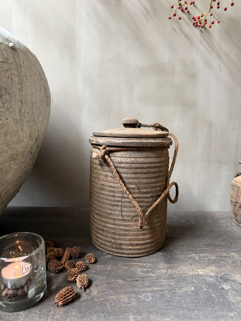 Houten kruikje met deksel