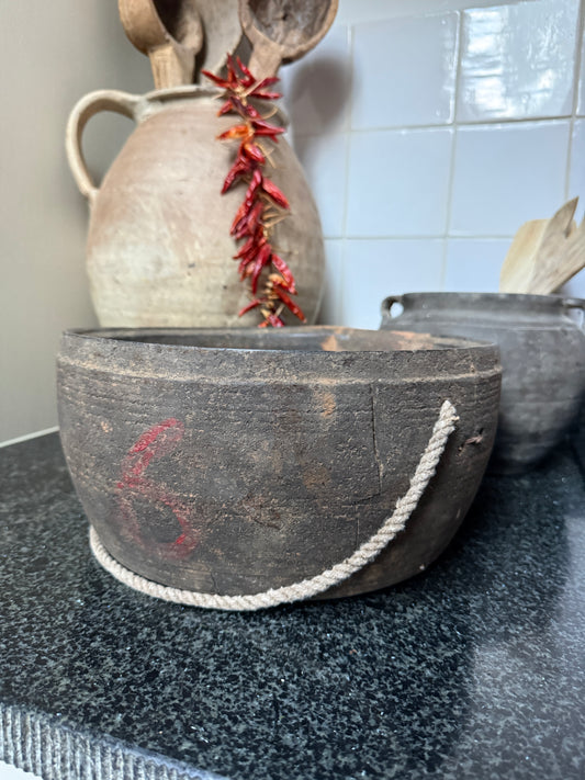 Oude houten bak - My Sober Home