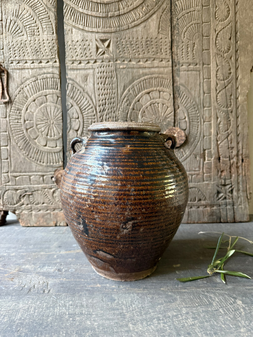 Antieke olijfpot - My Sober Home