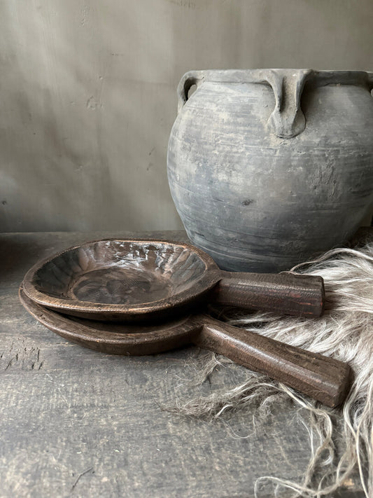 Houten Japati plank ovaal met handvat