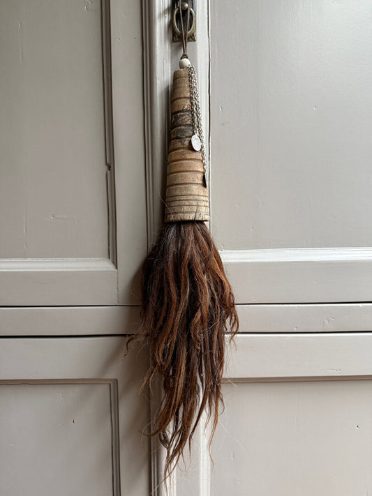 Vachttoef schapenwol medallion