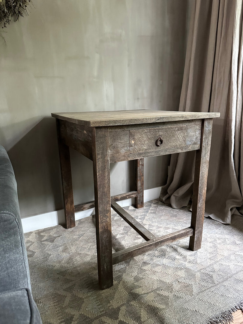 Bijzettafel met lade