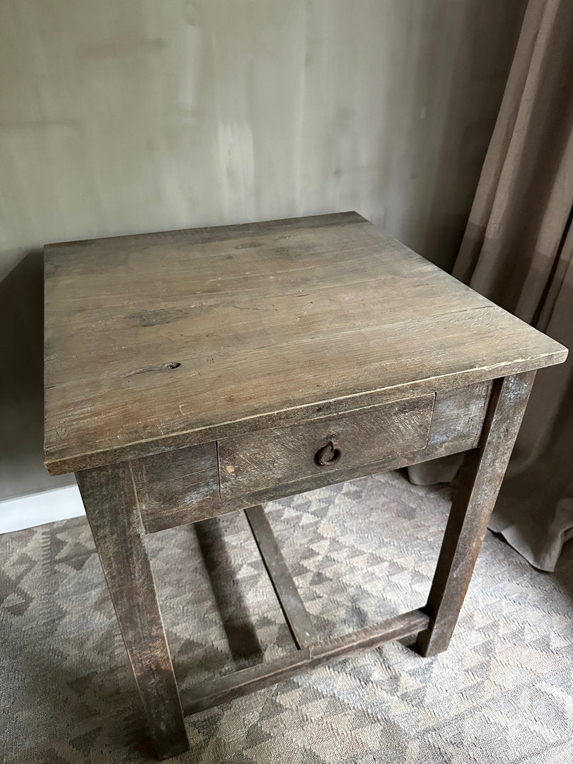 Bijzettafel met lade