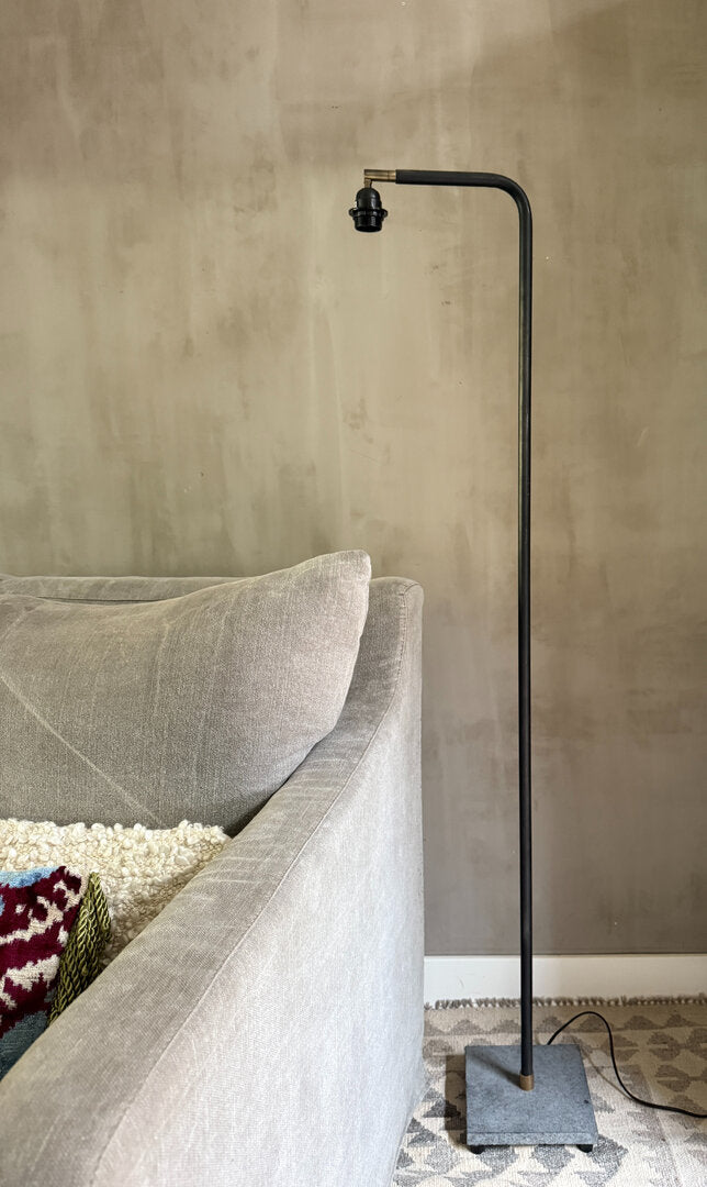 Leeslamp stenen voet 150