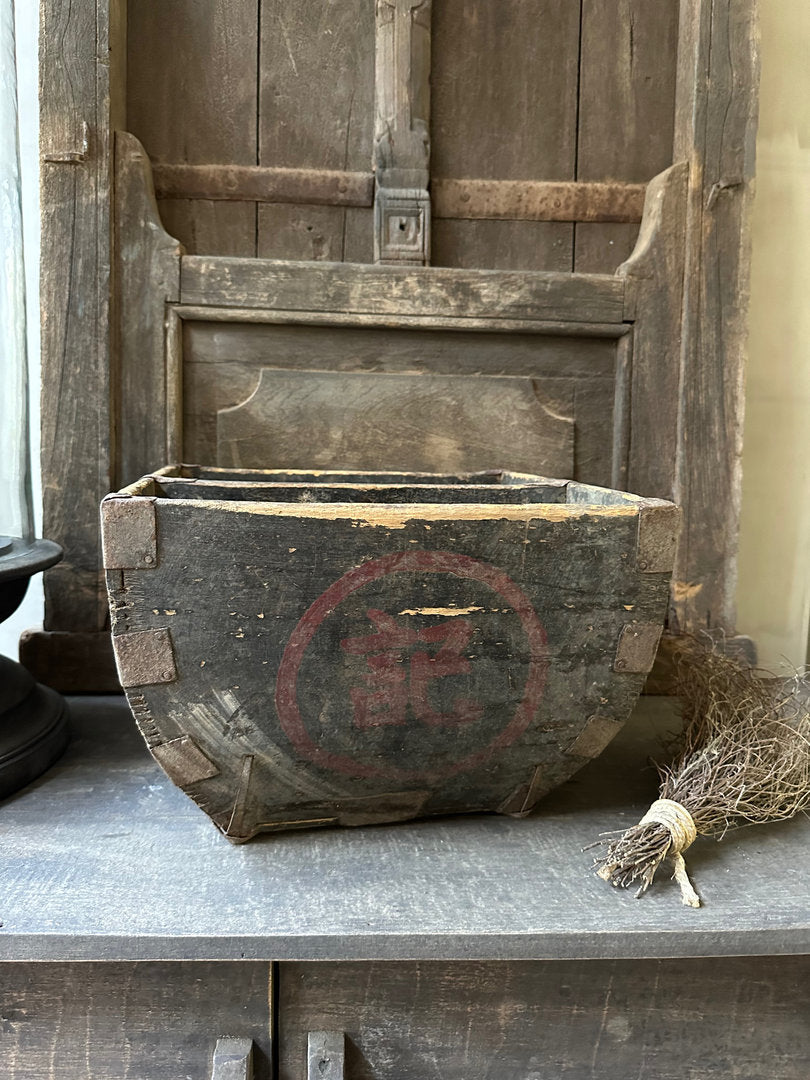 Oude houten Chinese rijstbak