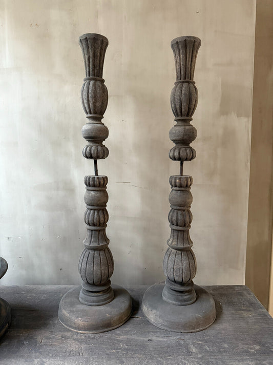 Grote houten kandelaar