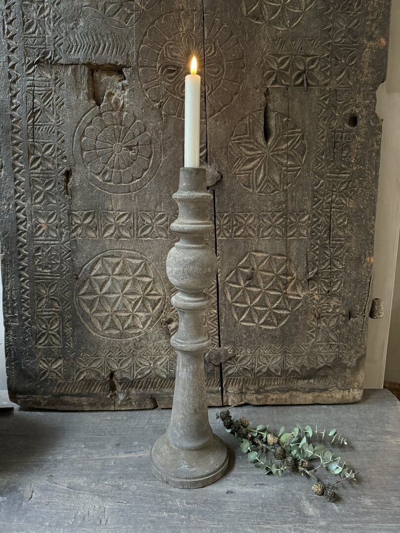 Kandelaar oud hout 48