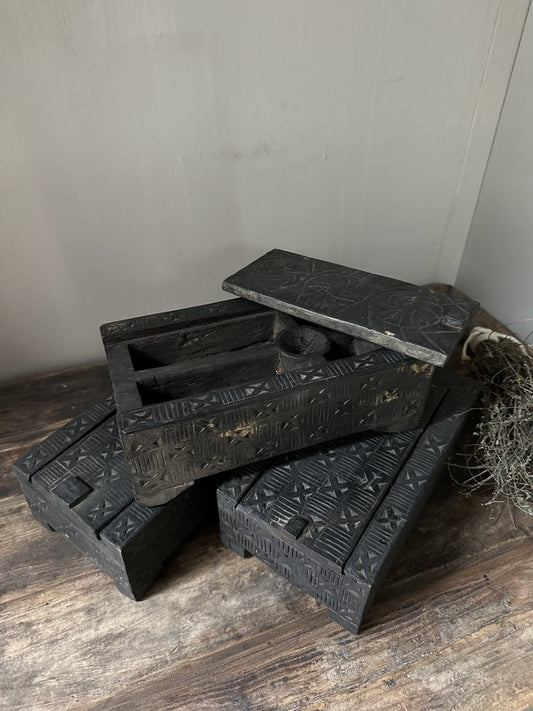 Kistje met deksel zwart