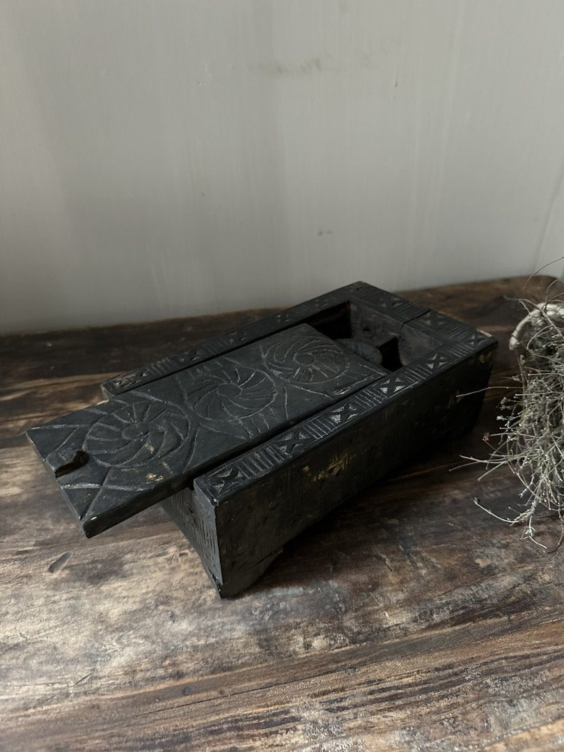 Kistje met deksel zwart - My Sober Home