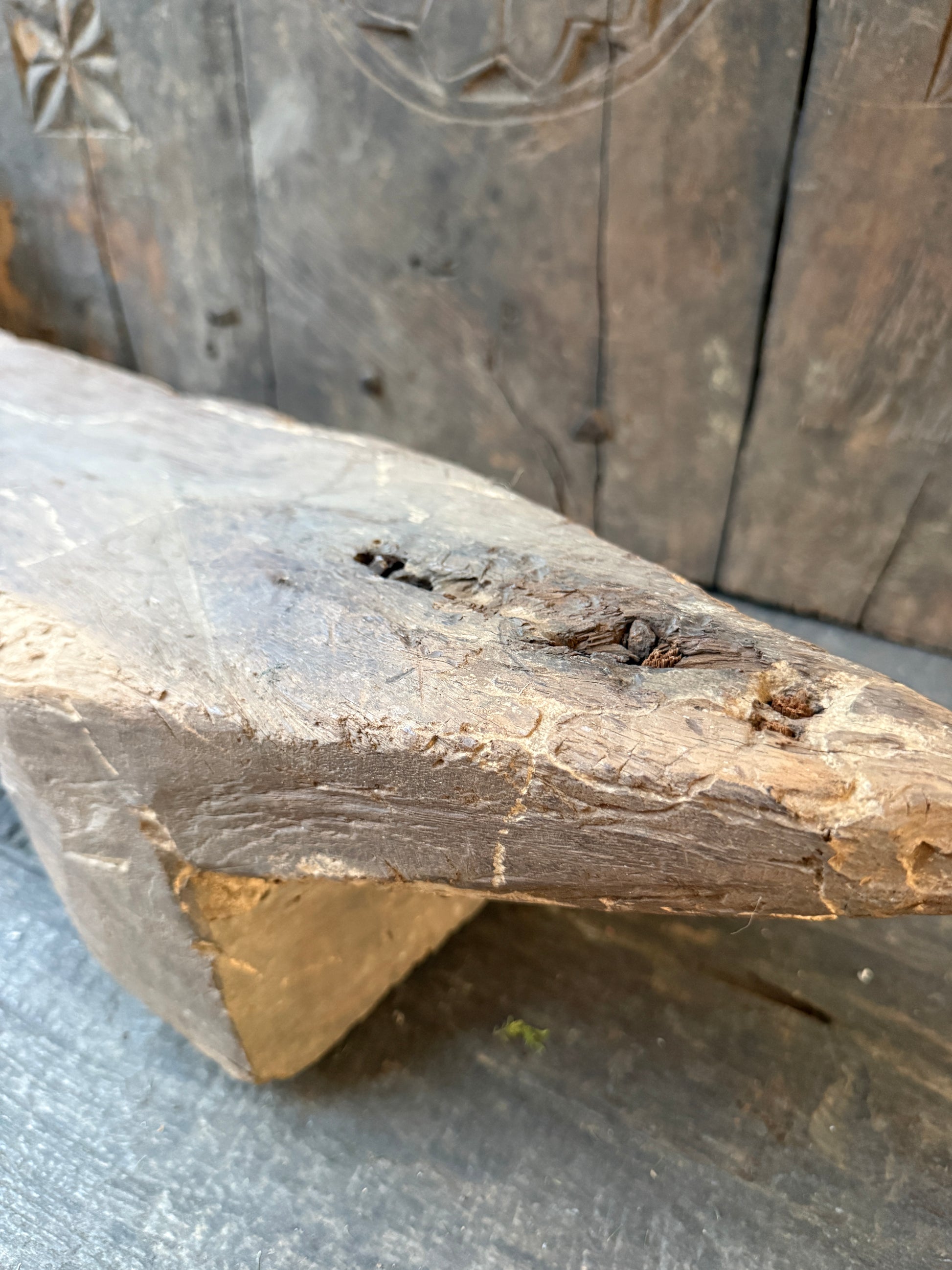 Antieke kokosraspbank (kopie) - My Sober Home