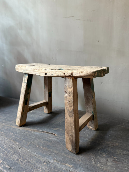 Antiek vensterbank / baby krukje