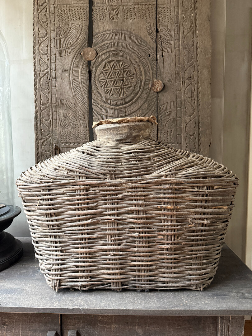 Antieke leemmand xl met deksel - My Sober Home