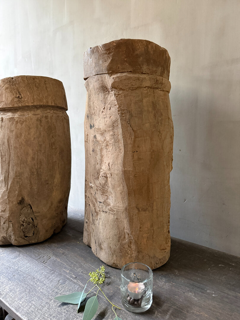 Antieke vijzel (rechter op de foto) - My Sober Home