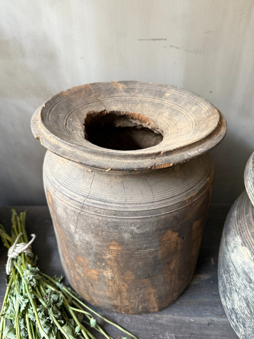 Nepalese kruik - My Sober Home