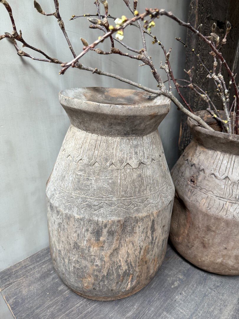 Nepalese kruik XL houtsnijwerk